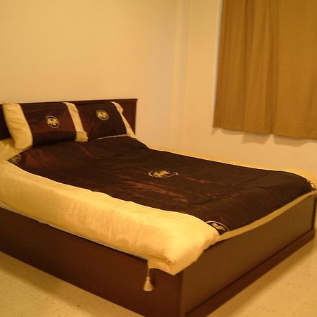 The Boss'S Place Sathorn Bangkok Ngoại thất bức ảnh