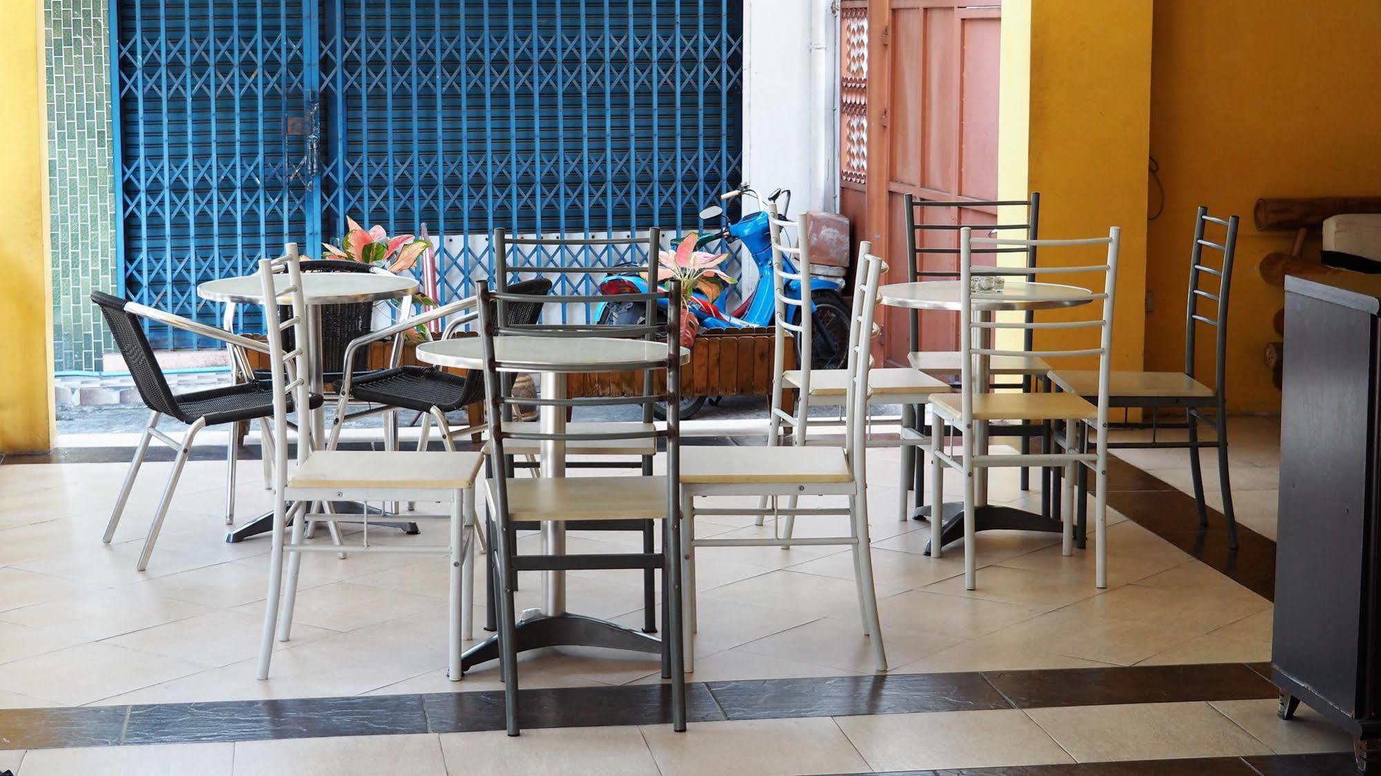 The Boss'S Place Sathorn Bangkok Ngoại thất bức ảnh